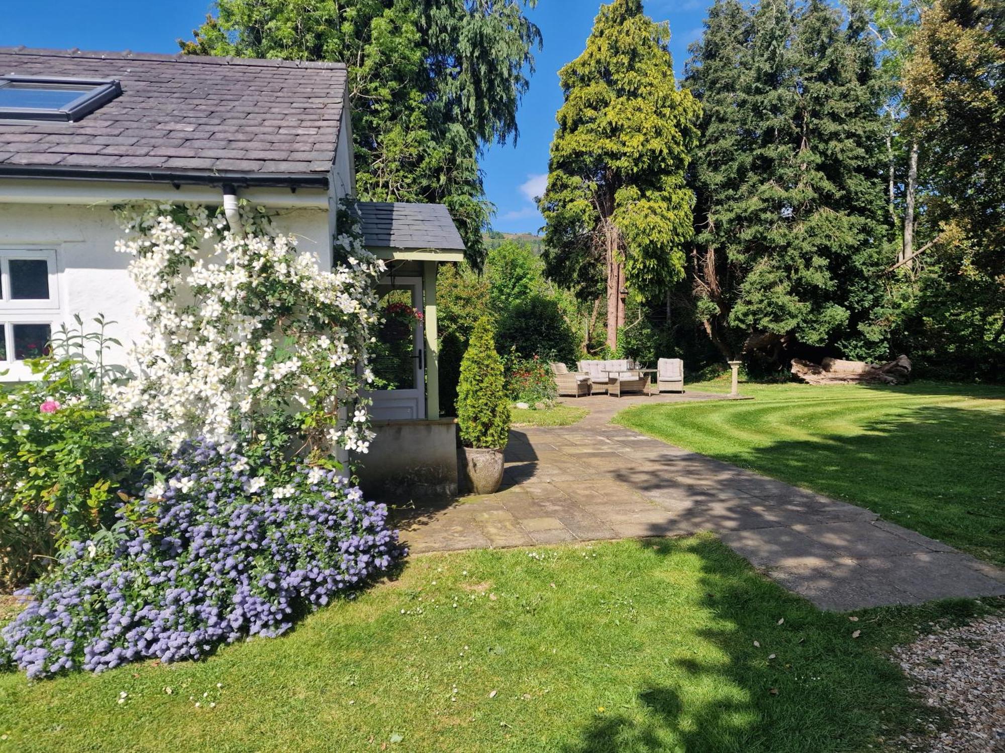 Glyn Isa Country House Luxury Self Catering Accommodation Conwy Eksteriør billede